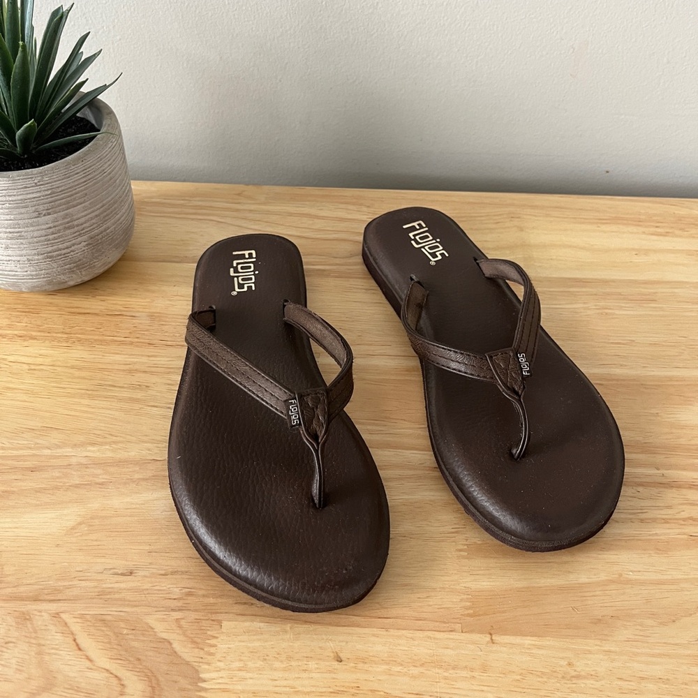 🌸 3/$25 Flojos | Brown Sandals